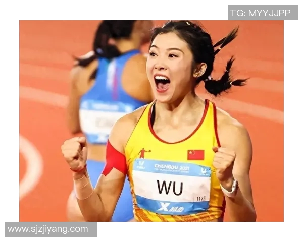 中国选手打破亚洲跳远纪录，教练当场落泪